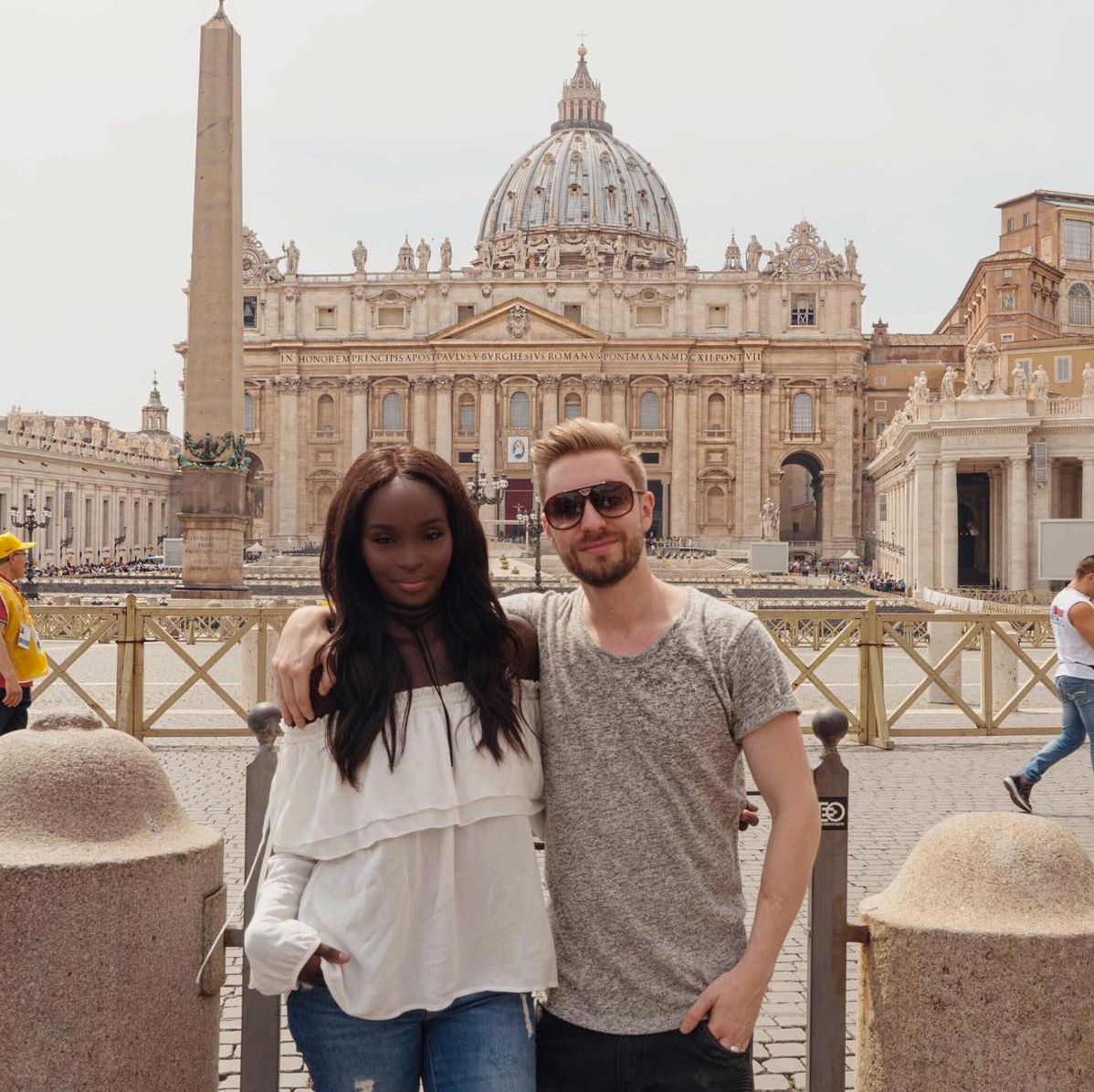 15 Adorable Instagram Couples Who Will Make You Fall In Love With Their Love
